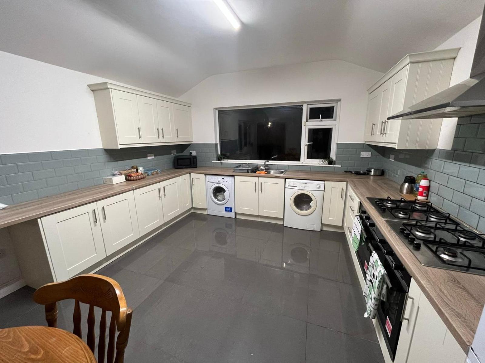 Cama Doble Con Bano Privado D24 Bed & Breakfast Dublin Exterior photo